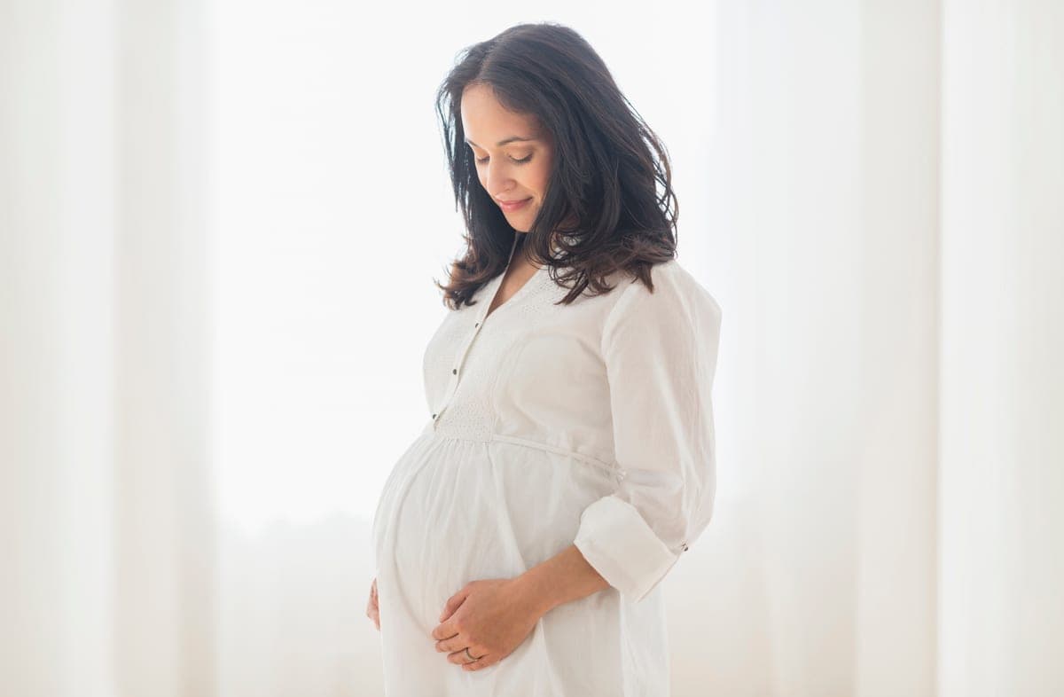 Consultation d’ostéopathie auprès d’une femme enceinte